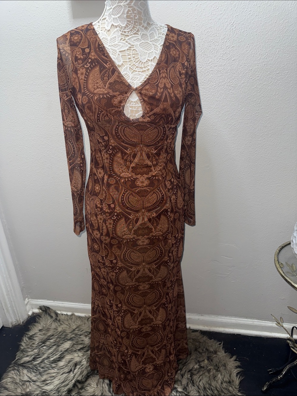 Brown Paisley Long-Sleeve Maxi Dress with Keyhole Detail